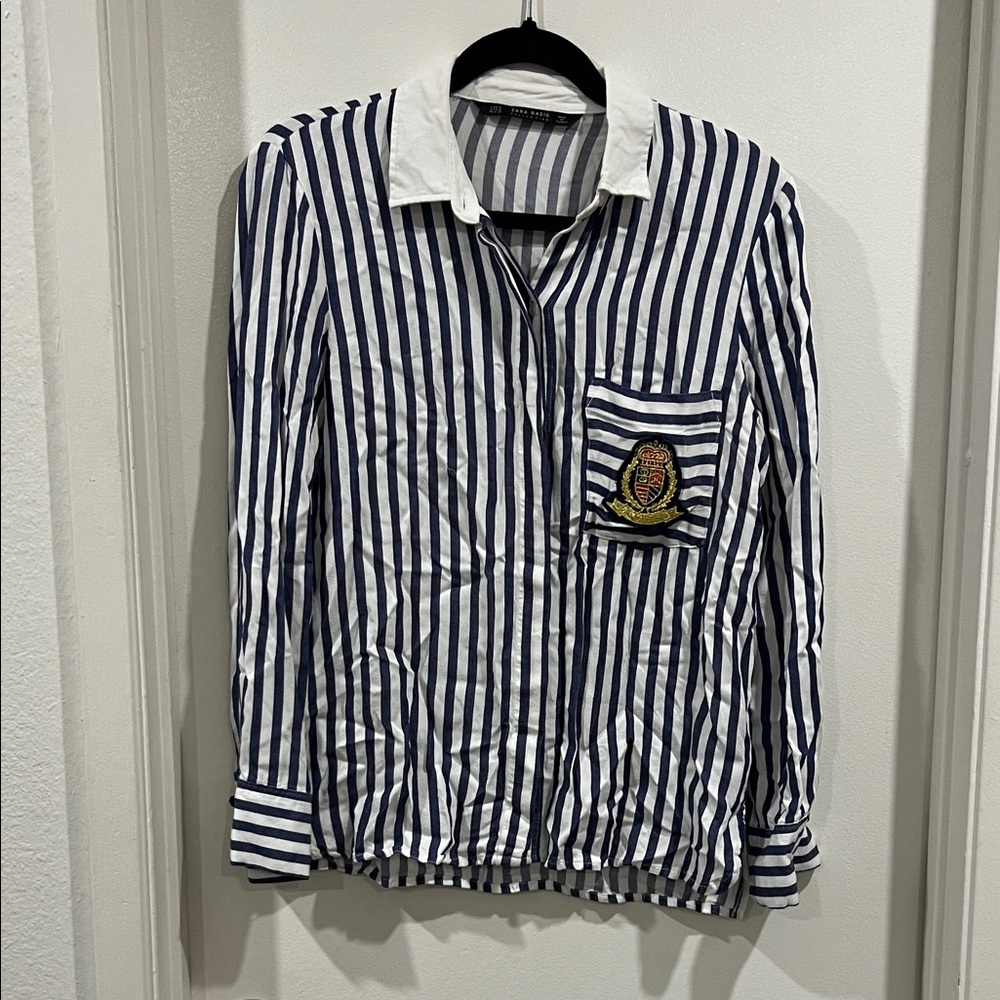 Zara Blue and White Striped Button-Down Shirt Size Medium